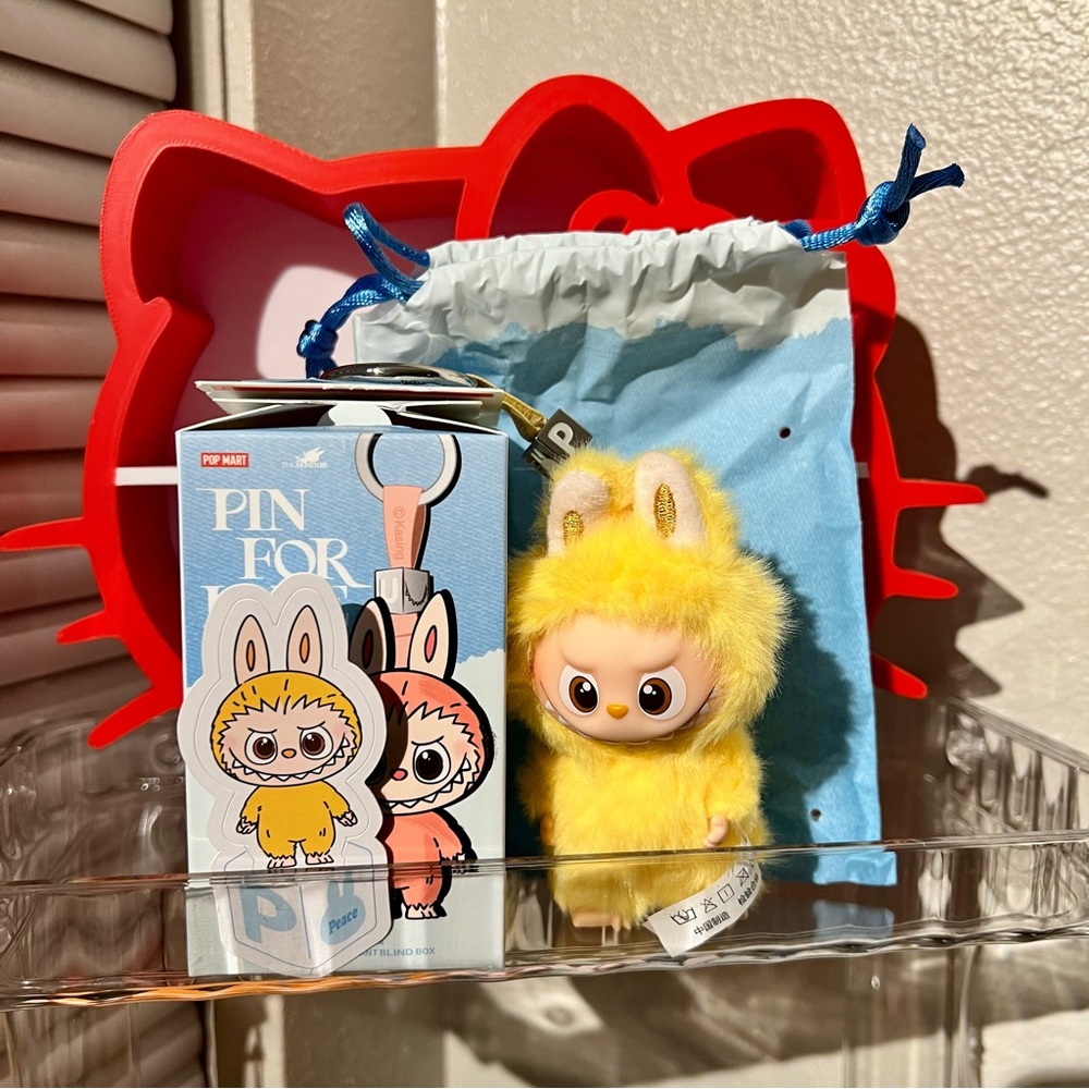 New Pop Mart x Labubu Pin For Love Confirmed P Yellow mini Keychain